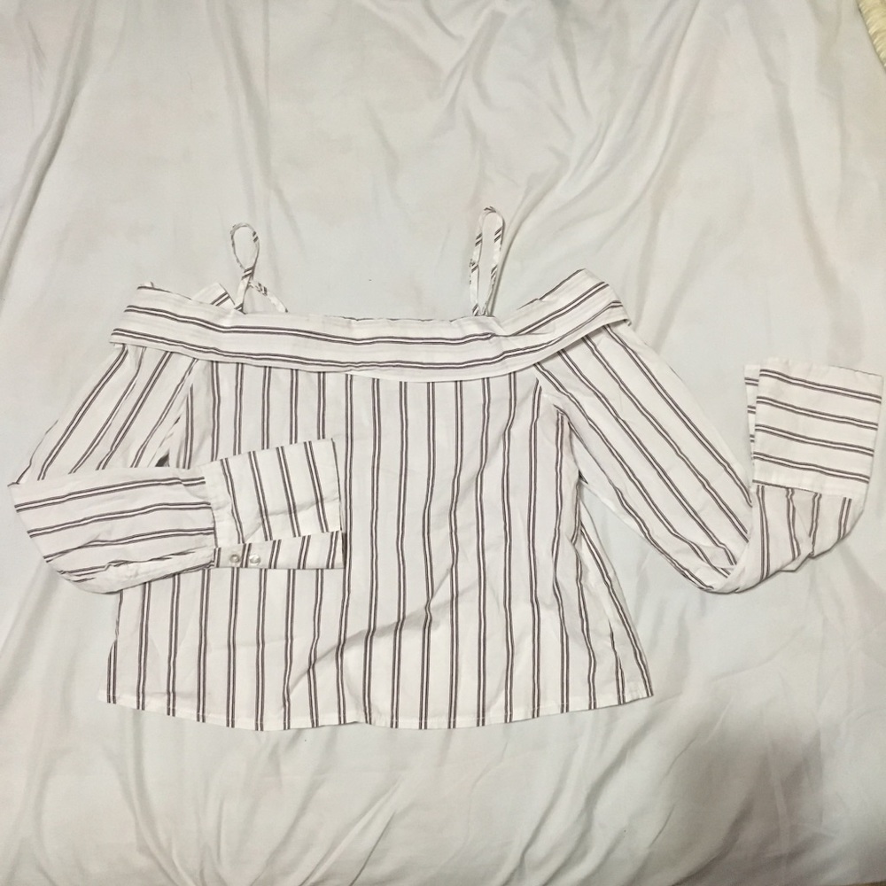 Cute White striped off the shoulders Top!